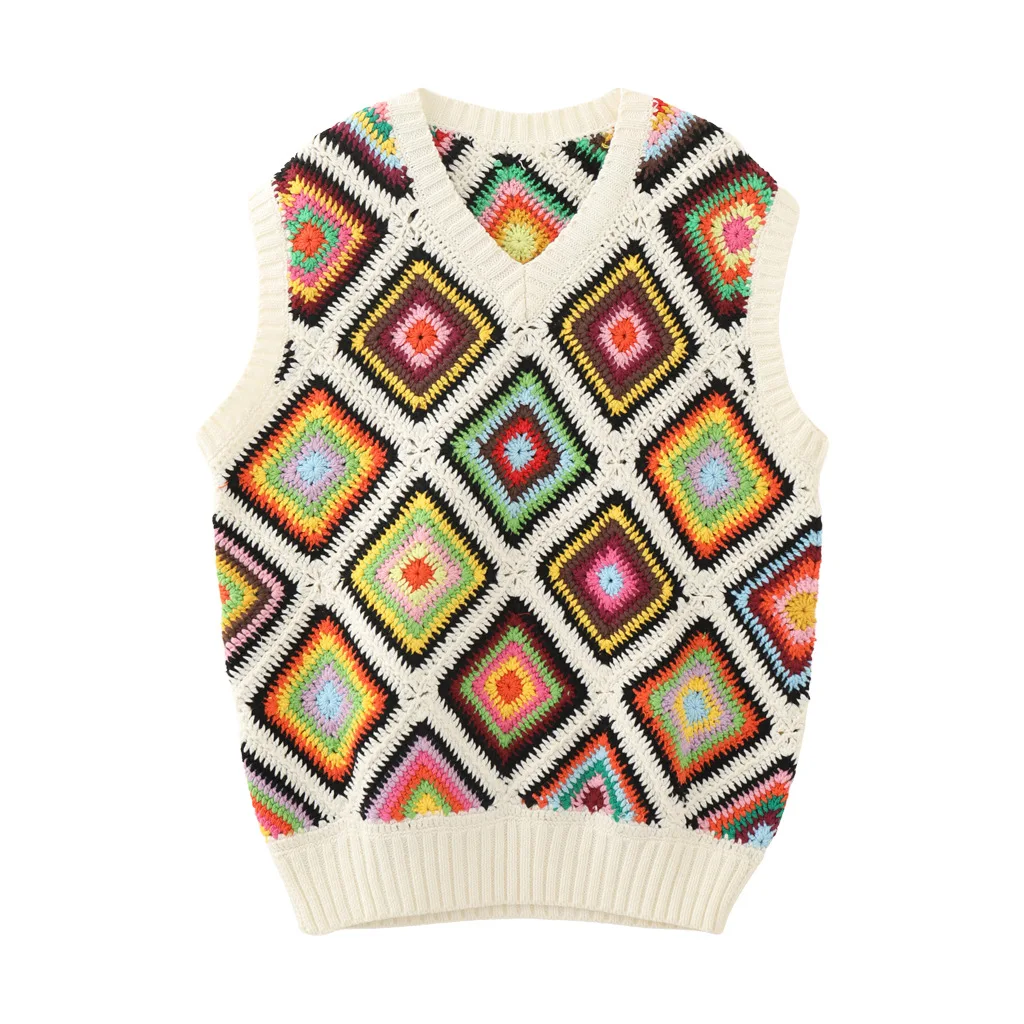 

Вязаный жилет без рукавов в богемном стиле с V-образным вырезом и ромбовидным вырезом