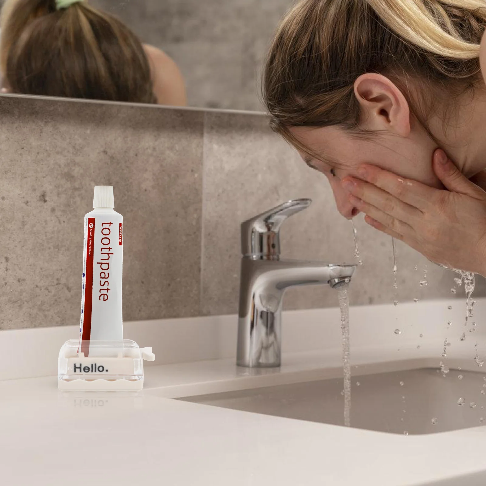 Automatic Toothpaste Squeezer Roller Multifunctional Tube Saver Tool Reusable Toothpaste Dispenser Holder For Creams Cosmetics