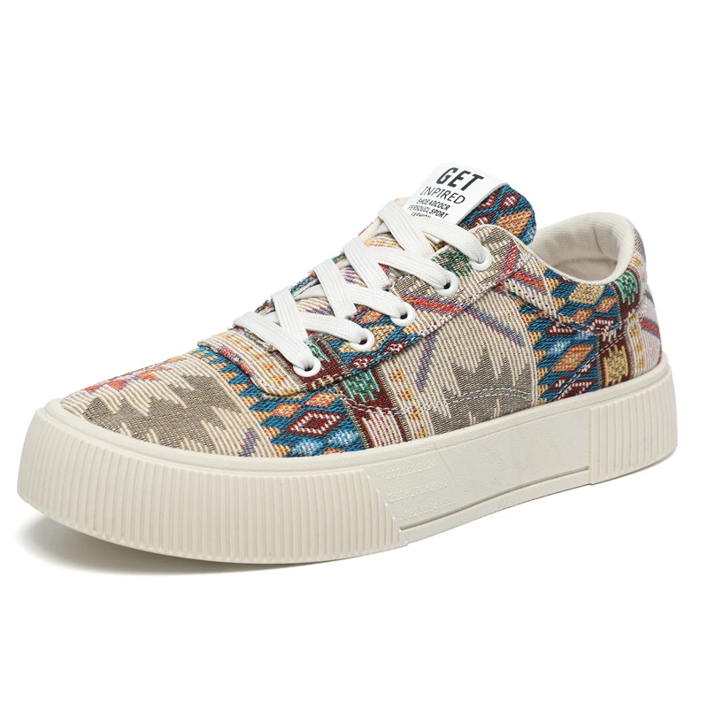 

New large-sized breathable flat height-increasing men's shoes, casual sports shoes, canvas fashionable men's shoes