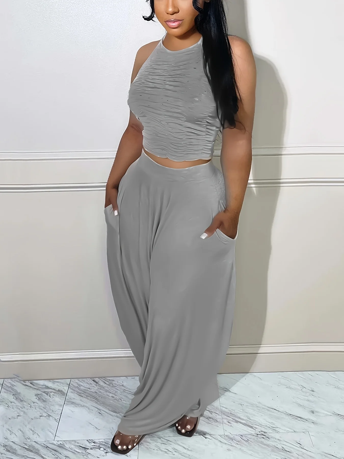 بالإضافة إلى حجم المرأة الرسن الرقبة فضفاضة تناسب مجموعة