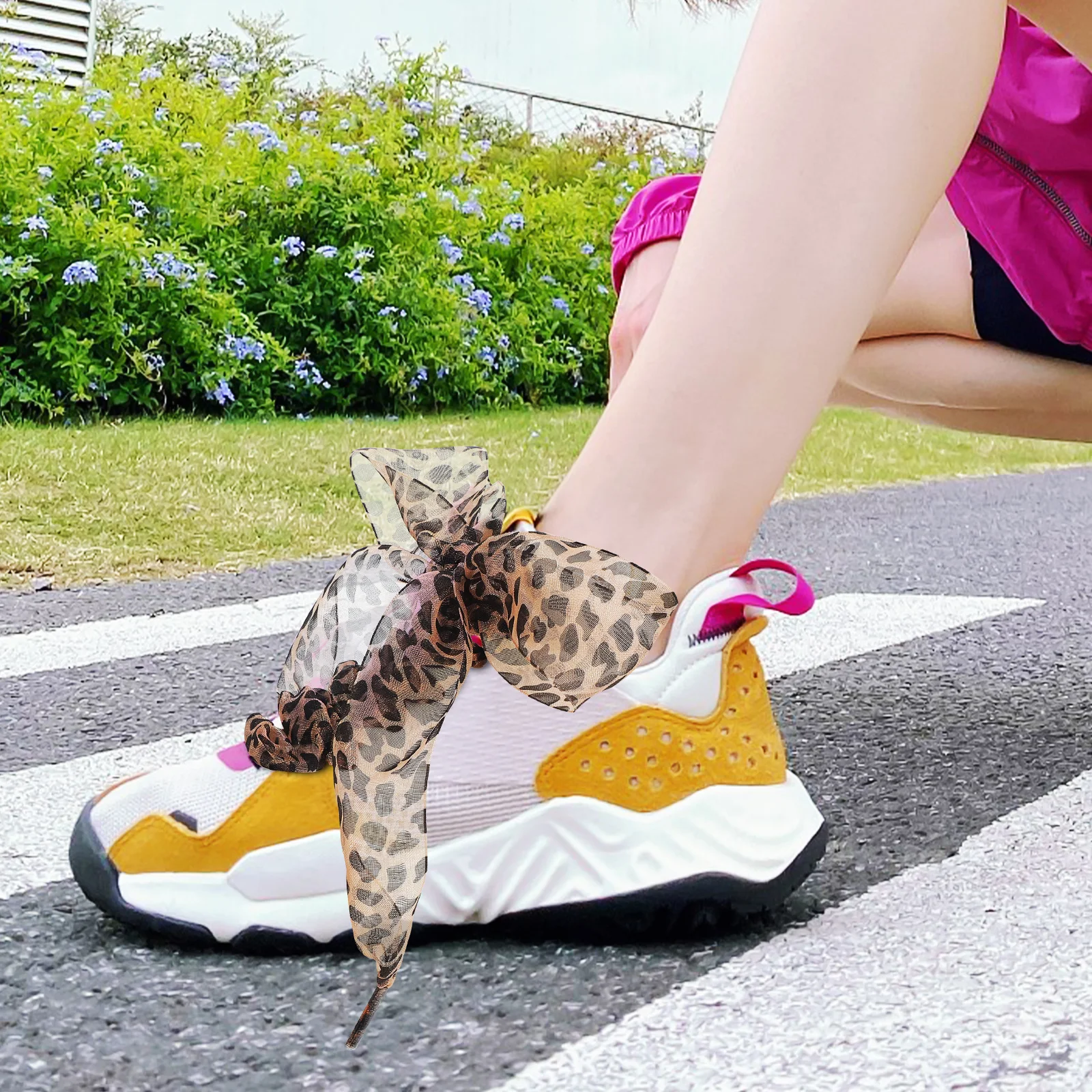 

2pcs Wide Flat Leopard Print Shoelaces Durable Polyester Sneaker Replacement Ribbon Laces for Sports Casual Shoes Cheetah