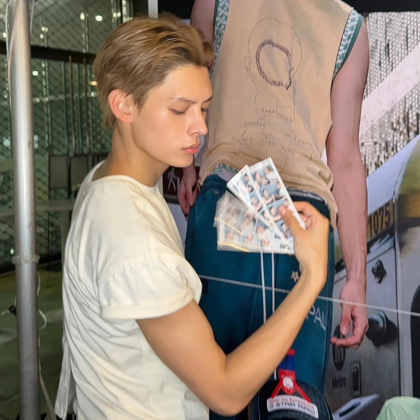 8 قطعة/المجموعة Kpop المعبود كورتيس مضحك 4 قطعة شبكة Selfie على الوجهين المرجعية بطاقة مارتن جيمس JUHOON SEONGHYEON KEONHO المشجعين هدية #5