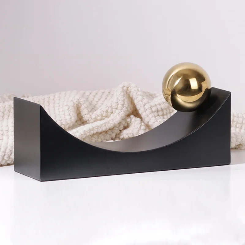 

Geometric Arc and Spherical Ornaments Black Base Alloy Gold Spherical Decoration Accessories Modern Art Aesthetic Decoration