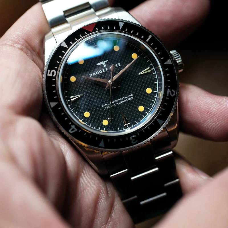 

39mm Men's Automatic Mechanical Watch with Sapphire Crystal 10ATM Water Resistance Luminous Simple Dial Luxury Timepiece