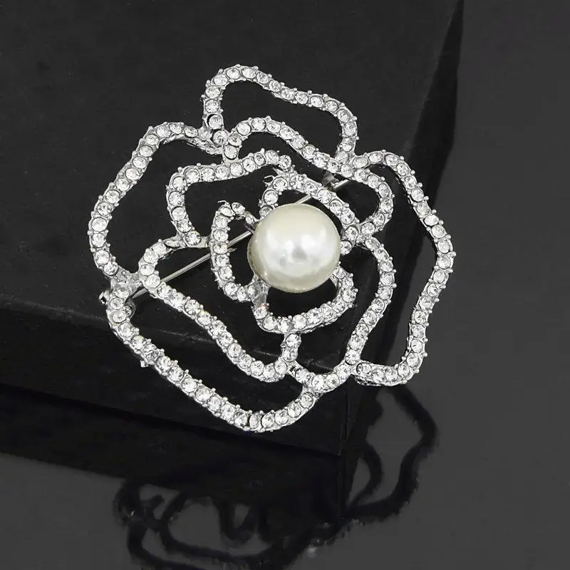 أنيق خمر حجر الراين اللؤلؤ القوس دبابيس الزينة. ملحق مرن لأي هدايا ملابس نسائية.