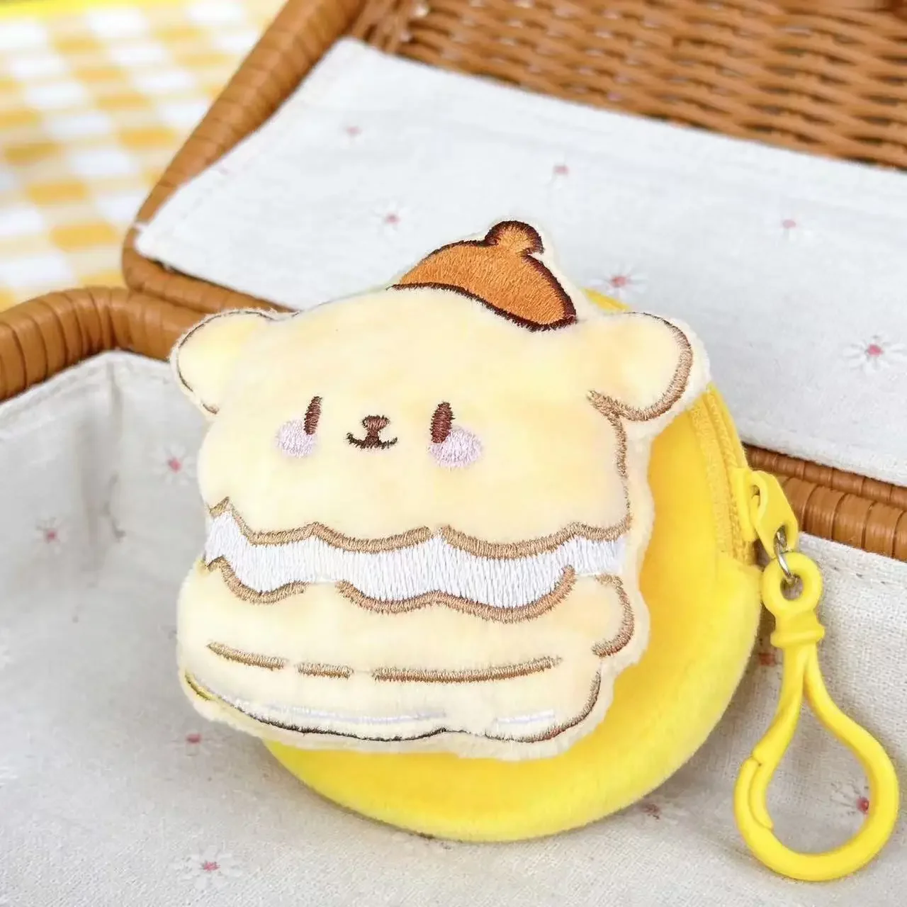 New Cute Mini Hamburger Plush Coin Purse Keychain Pendant Bag for Students Bluetooth Earbuds Case Cartoon Merchandise