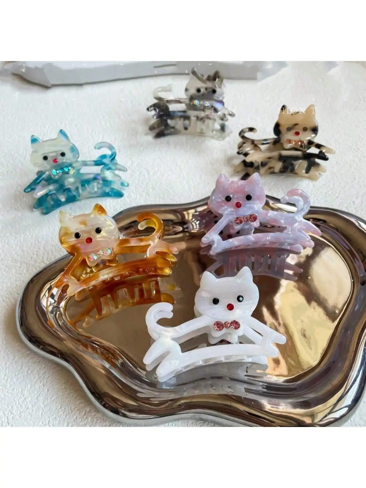 1 kitten hair claw New acetic acid hair clip girl cute medium shark clip Diamond kitten claw headpiece hair claw