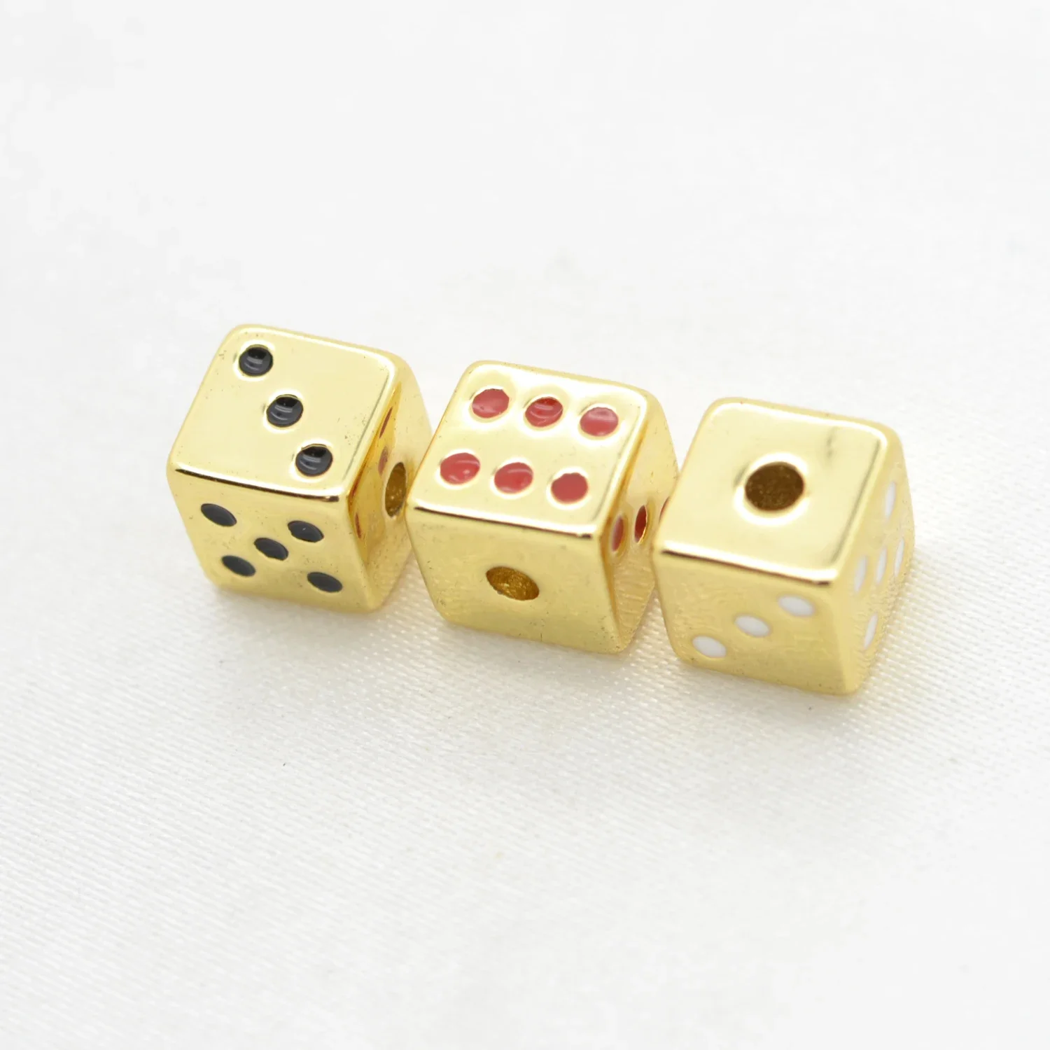 

Brass Dice Beads Gold Color Beaded Parts Cube Loose Beads for DIY Handmade Necklace Bracelet Chain Jewelry Making Supplies