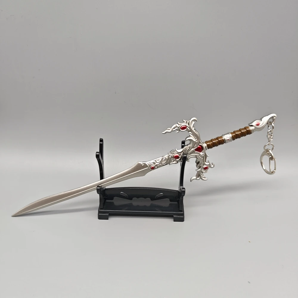 Baldur's Gate 3 Silver Sword: The Githyanki Greatsword as a