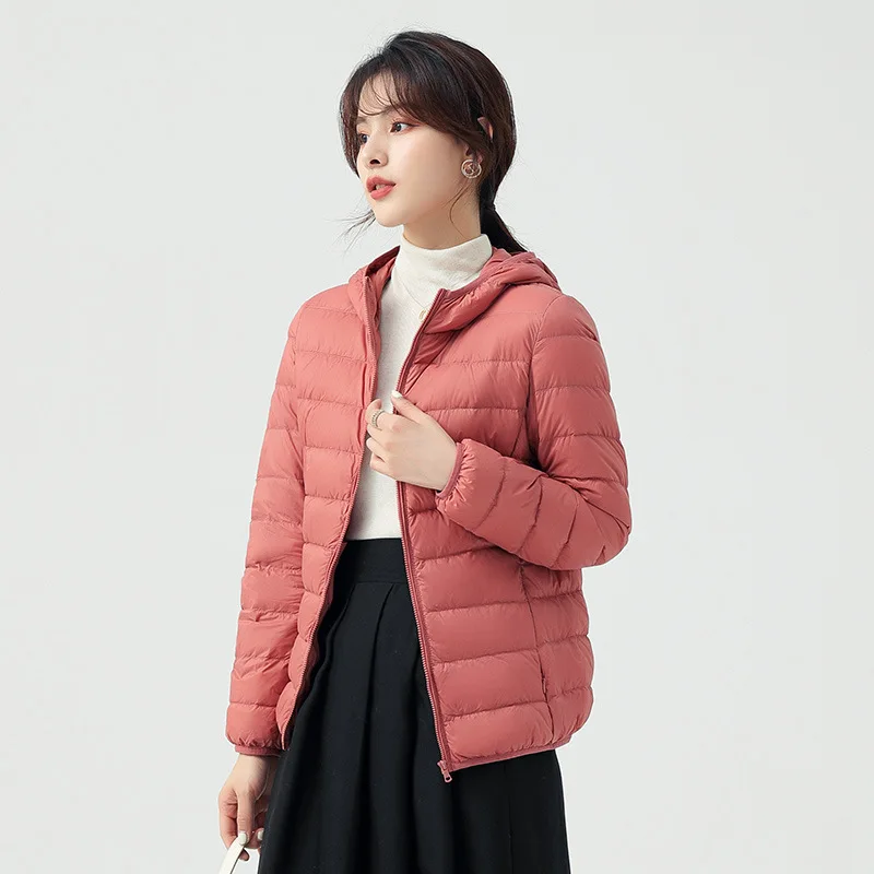 Chaquetas de plumas de pato para mujer, abrigos ultraligeros con capucha, Parkas a prueba de viento, otoño e invierno, 0-10 ℃, 2024