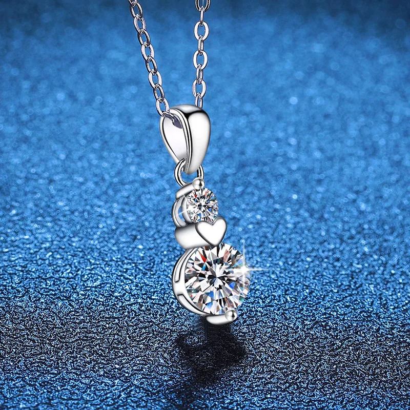 D color moissanite necklace pendant women's heart with star 1 carat moissanite silver necklace platinum PT950 mark