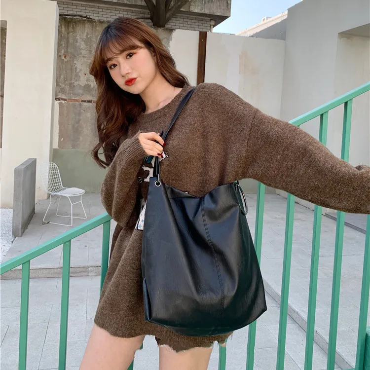 

New Korean Commuter Versatile Shoulder Bag Women's Large Capacity Soft Leather Crossbody Bag Fashion Simple Tote Bag For Women