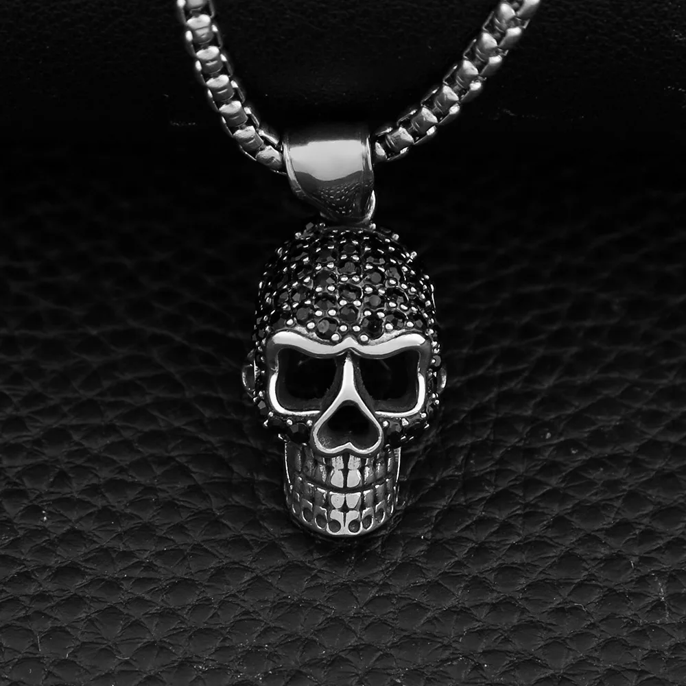 Fashion Creative Skull With Black Stone Pendant Stainless Steel Gothic Skeleton Necklace Punk Rock Party Men\'s Jewelry Wholesale