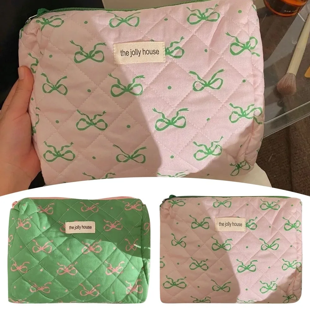 

Bowknot Makeup Bag​​ ​​Large Capacity​​ ​​Beauty Accessory ​​Toiletry Bag​​ Quilting Zipper Closure​​ ​​Cosmetic Pouch​​