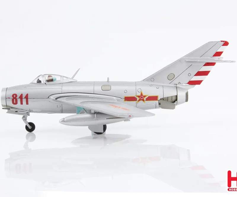 HA2421 1:72 Scale 1950 Mig 15 Fighter Aircraft Model Diecast Alloy Static Display Classic Souvenir Collection Toy Gift Nostalgia