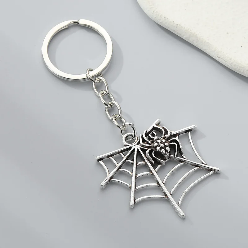 Halloween Keychain Spider With Spider Web Key Ring Metal Key Chains Animal Gifts For Women Men Handbag Accessorie DIY Jewelry