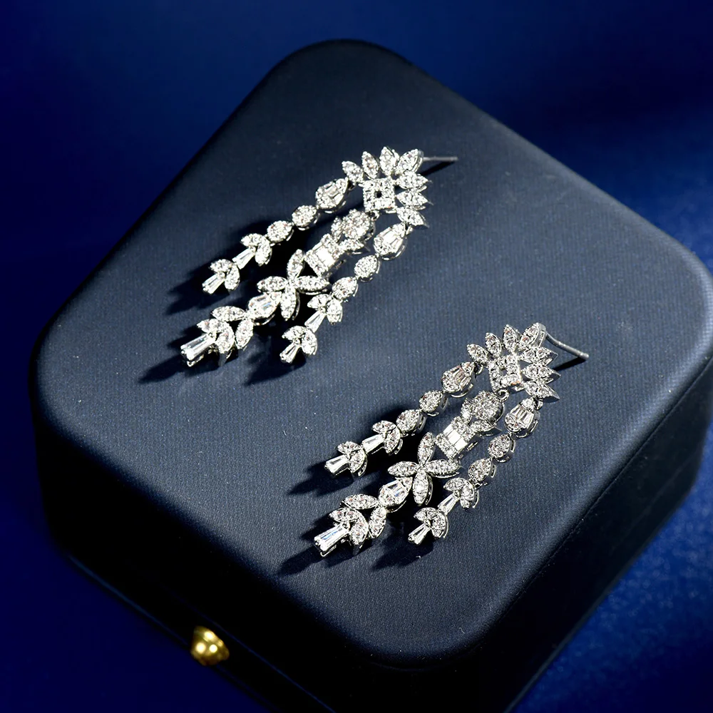 

HIBRIDE Luxury Trendy Long Drop Earrings Cubic Zircon Earrings For Women Drop Earrings Brincos Fashion Jewelry E12