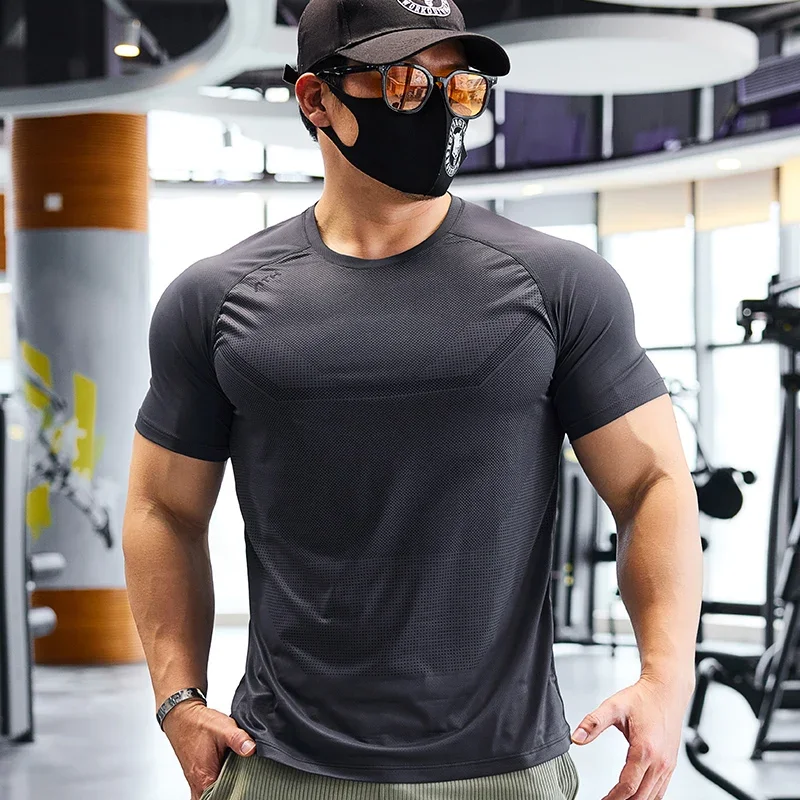 Men Sports T-shirt Dry Fit Short Sleeve Tops Running Compression Sweatshirt Yoga Top Jogging Workout Clothes Rashguard