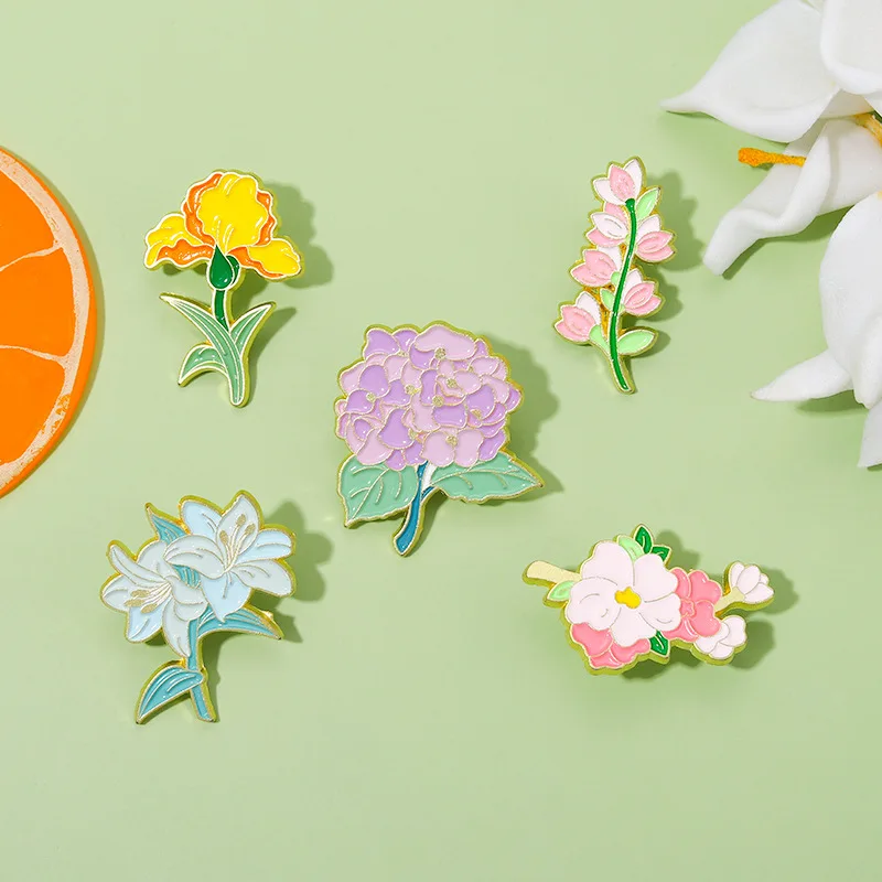 Colorful Violet Hydrangeas Lilies Flowers Badge Brooch Pins Cartoon Floral Theme Enamel Lapel Pin Accessory On Backpack Clothing