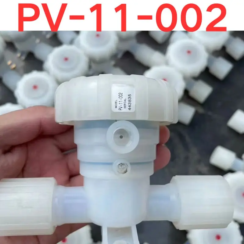 Almost brand new pneumatic valve 3/4 flared diameter two-way valve PV-11-002