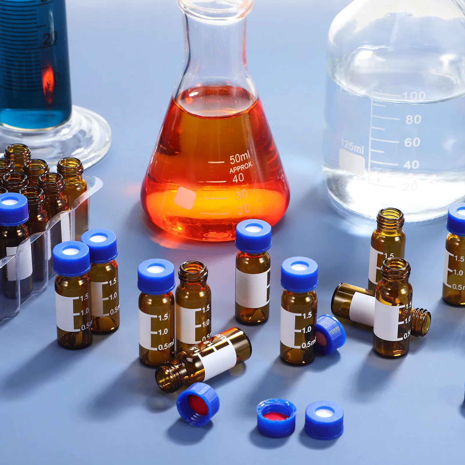 100Pcs Small Glass Vials with Caps Amber Colored Graduated 2Ml Empty Lab Bottles for Sample Storage Precision Measurement