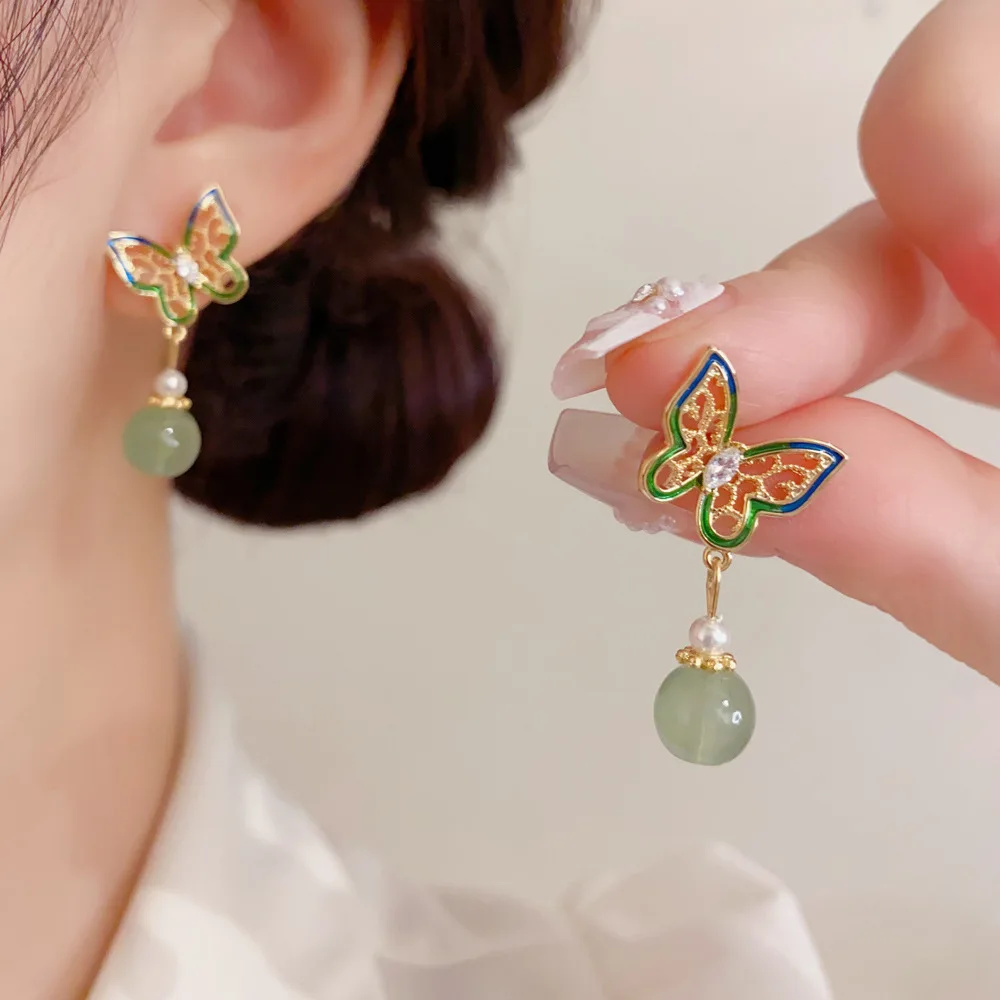 Vintage Hollow Butterfly Pendant Earrings Delicate Enamel Flying Insect Charm Retroux Fine Jewelry For Spring Outfits