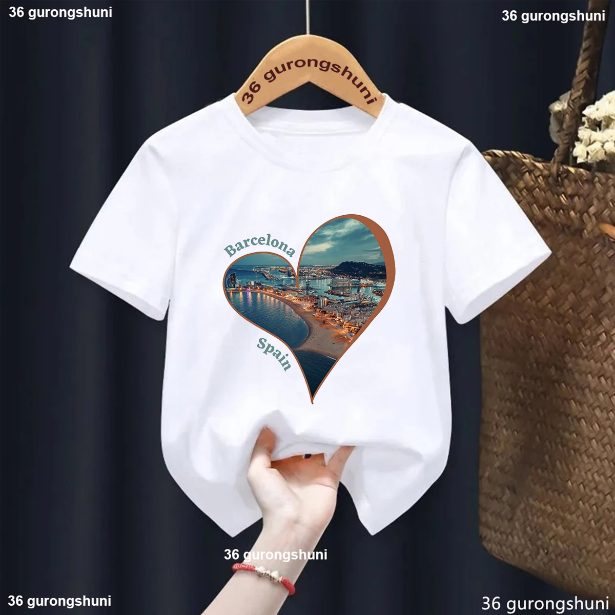 T-Shirt For Boys/Girls Heart-Shaped Graphics Barcelona Spain Printed T Shirt Kids Fashion Toddler Tshirt Cute Boys/Girls Tshirt