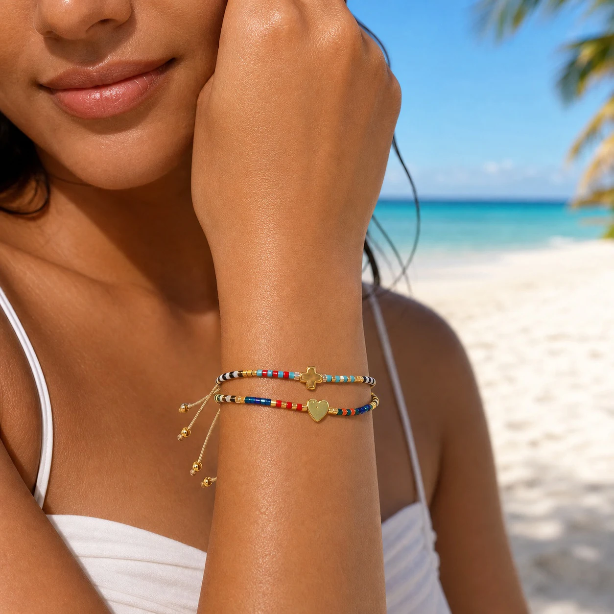 2pcs Colorful Glass Beaded Bracelet with Gold Tone Copper Heart Charm Adjustable Tie Closure Boho Beach Style for Women