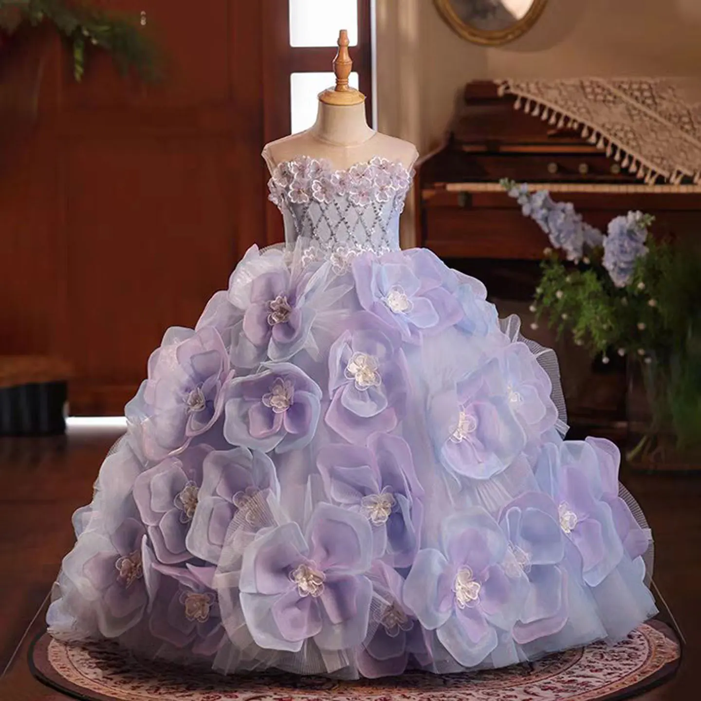 

Luxury Lilac Crystal Handmade Flowers Girl Dress Arab Beading Kids Princess Wedding Birthday Party Pageant Gown J075