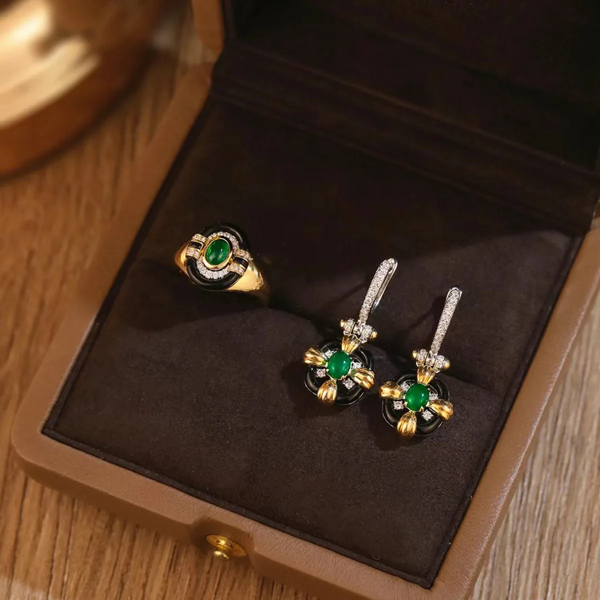 Vintage Luxury 18K Gold Plated Lab Emerald Drop Earring Rings Oval Black Enamel Zircon Set Banquet Party Jewelry Sets for Women