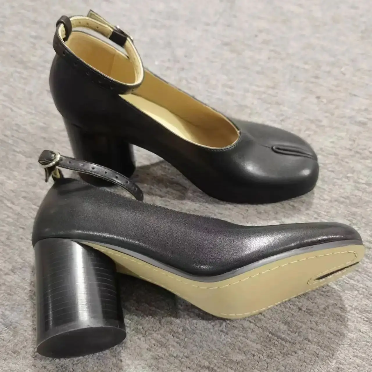 

Tabi Splitting Toes Mary Jane Women’s Shoes Black Leather Ankle Buckle Strap Pumps Female Round Mid Heels Office Lady Daily Shoe