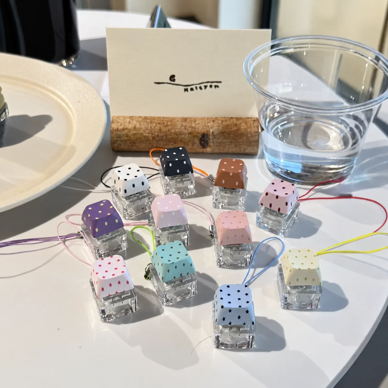 Single Key Stress Relief Cube Clear Plastic Star Dot Clicker  Polka Dot Clicker  Pressable Plastic Stress Relief