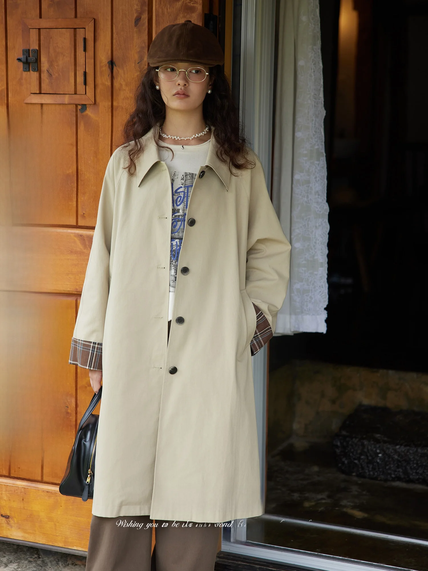 

Classic Khaki Color Women's Long Coat with Large Collar Autumn Season Faionable Retro Sle Cotton Material Collar