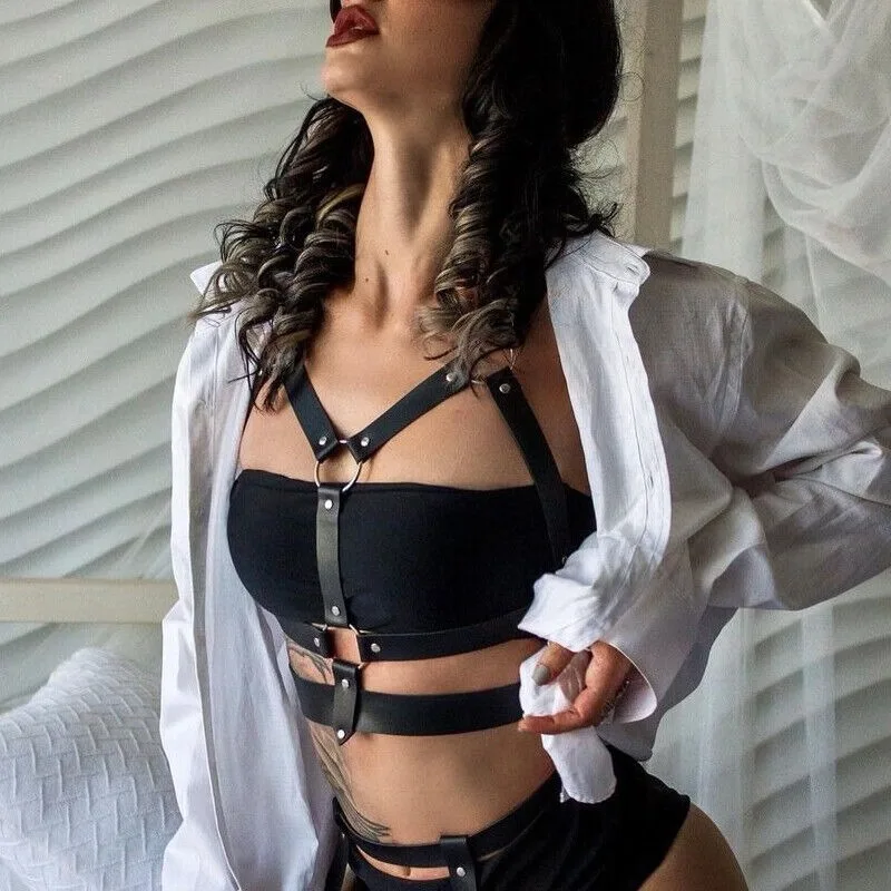 

Women Sexy Leather Harness Belt Chest Harness Corset Leather Lingerie Body Harness Bondage Lingerie Gothic Fetish Clothing