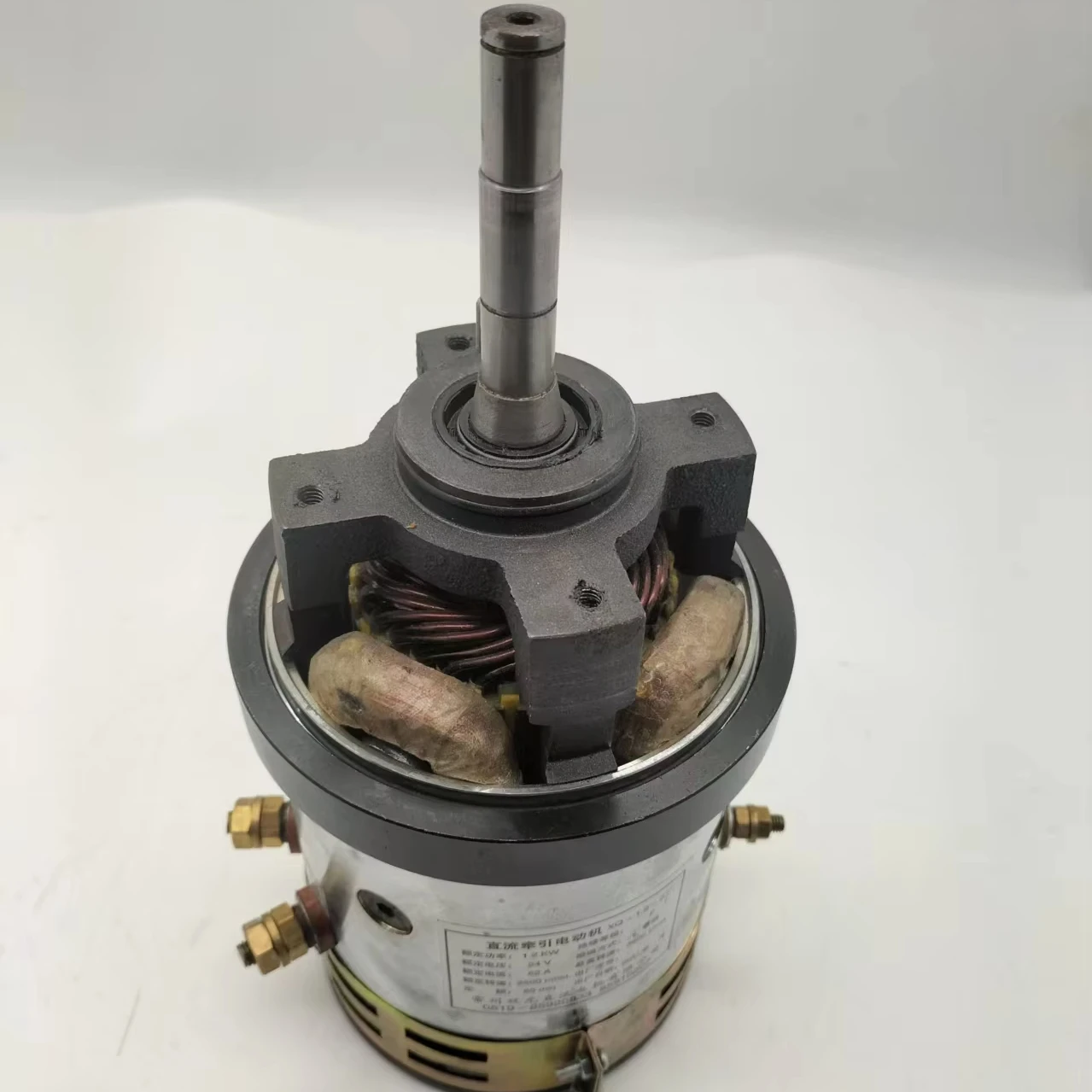 

Electric Golf Cart DC Motor 24V 1.2kW XQ-1.2T High Efficiency Low Noise for Sightseeing Car Engine