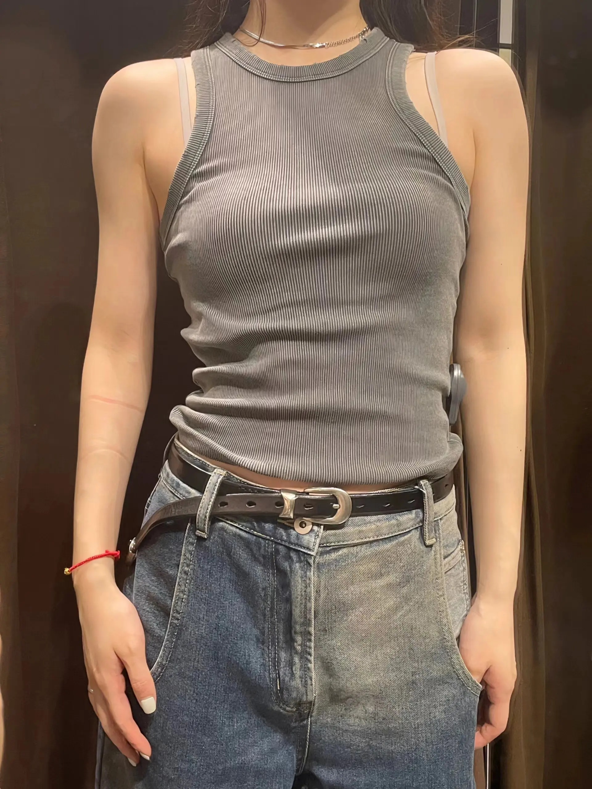 

Женская облегающая футболка Kiss с ребристой талией, жилет на весну и лето, новая повседневная удобная внутренняя и верхняя одежда