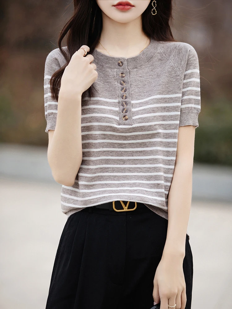 

New Wool Knitted Sweater Fashionable Striped Base And Short Sleeved Sweater Comfortable Round Neck Short Sleeved Women's Top