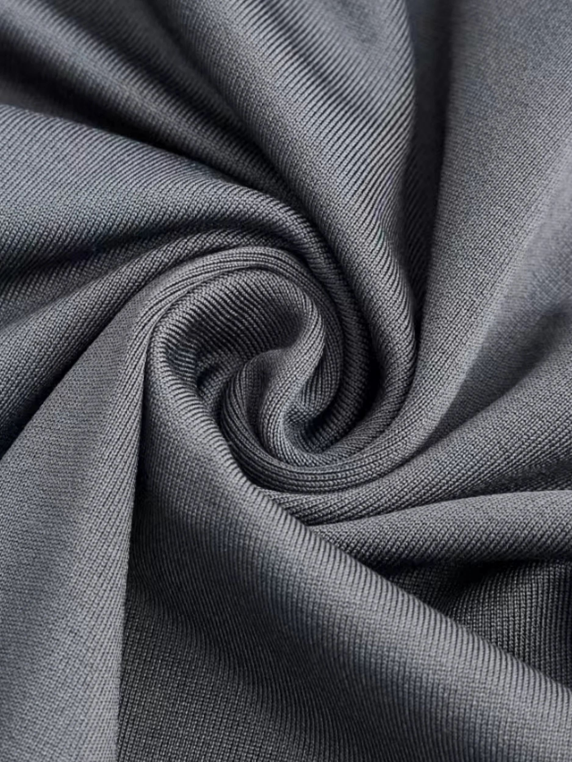 여성 패션과 트렌드를 위한 새로운 단색 여성 스커트 세트