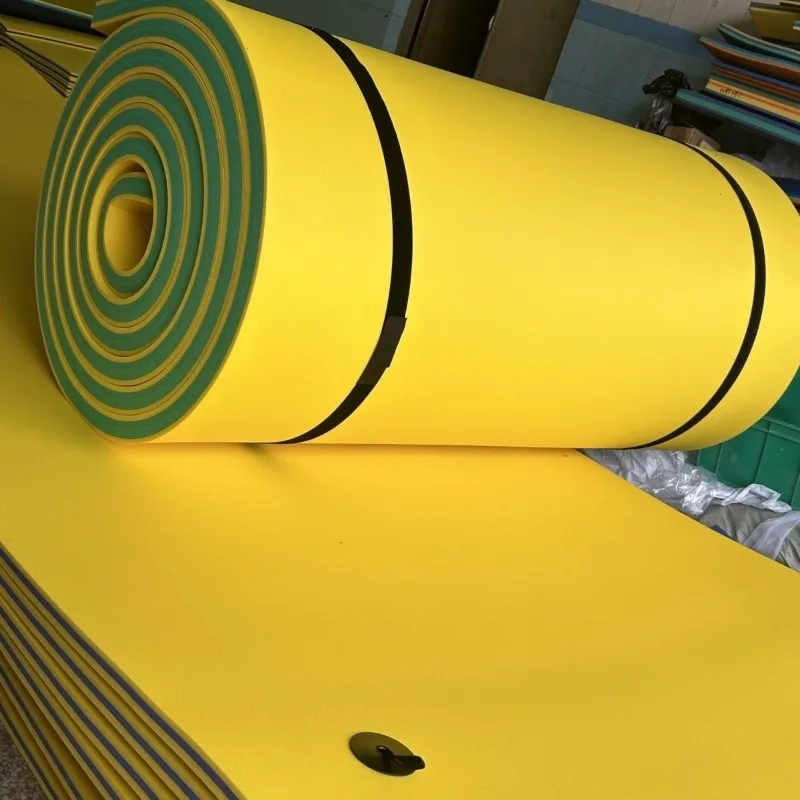 XPE Polyethylene Foam Water Floating Mat Three‑Color Water Float Blanket Water Bed for Sea Pool Entertainment