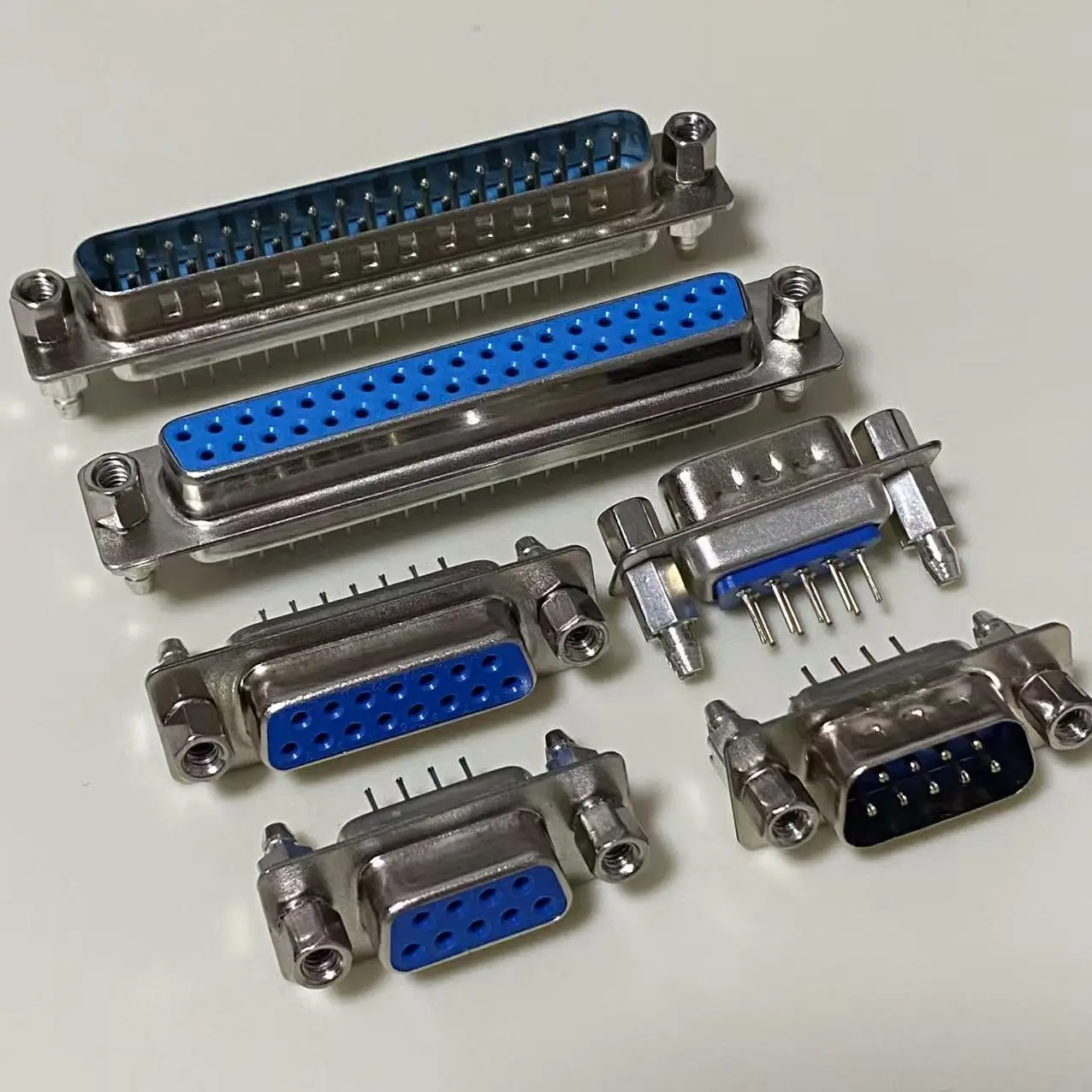 DB9 DB15 DB25 DB37 Pin RS232 Serial Port Male Female Plug D-sub PCB Mounting Connector DP9 DP15 DP25 DP37 With Screw Nuts