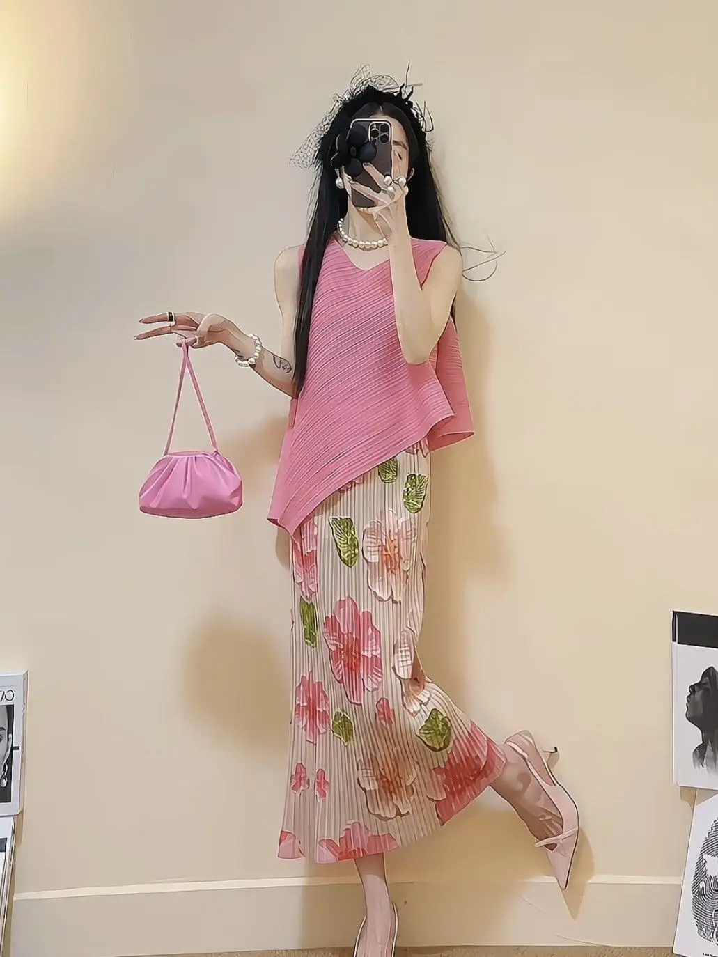 2024 Spring/Summer New Fashionable Unique Top Dopamine Wearing Pink Sleeveless Texture T-shirt Printed Half Skirt for Women