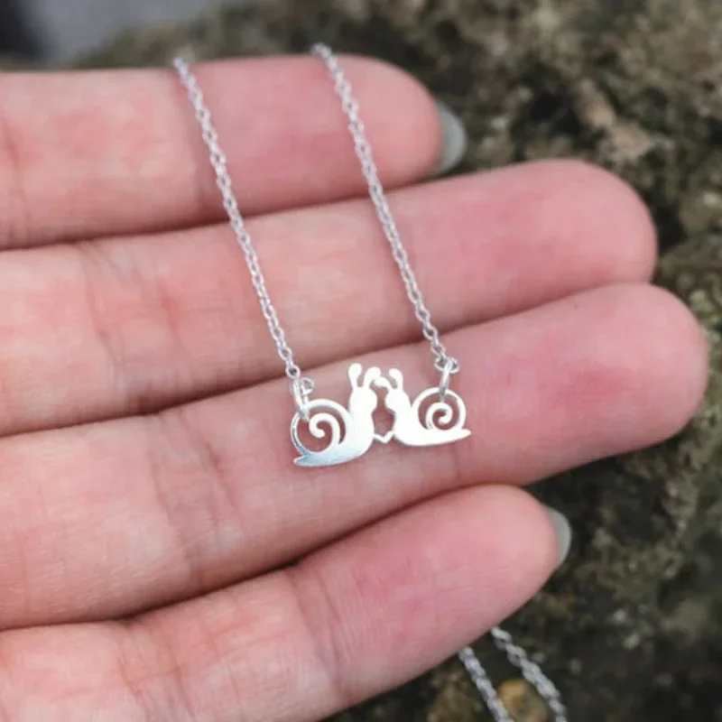 Stainless Steel Necklaces Snail Necklace Kiss Snail Heart Necklace Fashion Necklace Pendant Chain Women Jewelry Party Gifts