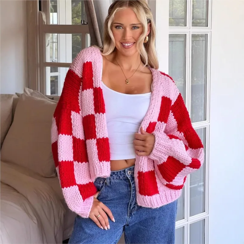 

2025 Women's Sweet Cute Knitted Cardigan Top Fashionable Plaid Contrast Color Loose Long-sleeved Knitted Jacket Daily Matching