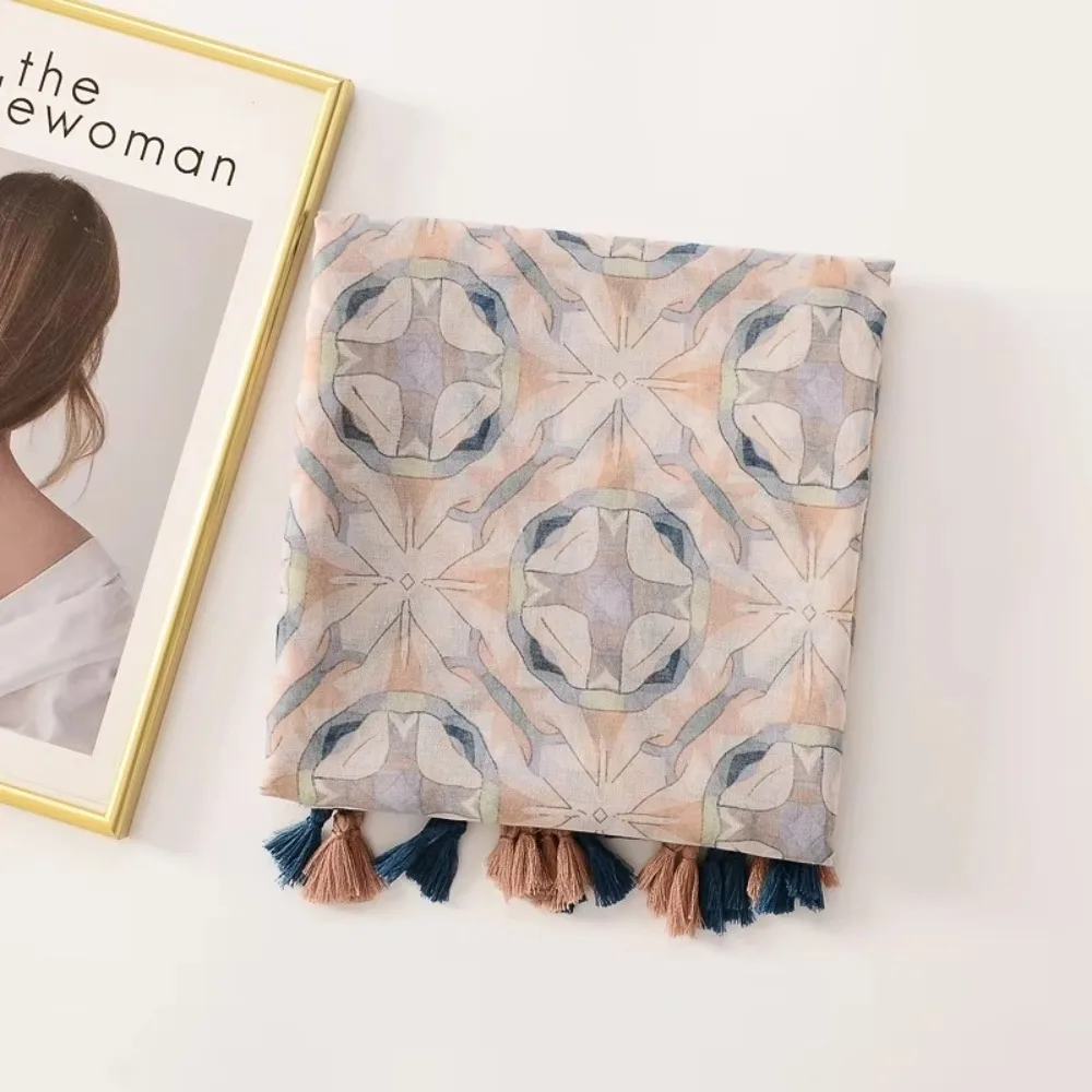 

Универсальный шарф с бахромой в стиле ретро, хлопковое льняное пляжное полотенце с цветочным принтом, мягкая длинная шаль из пряжи, женский аксессуар