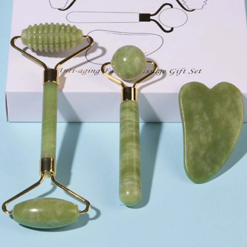 

Authentic Jade Roller Scraping Set Is A Carving Tool Suitable for Facial Cooling Tightening Effects As Well As Chin Skin Care