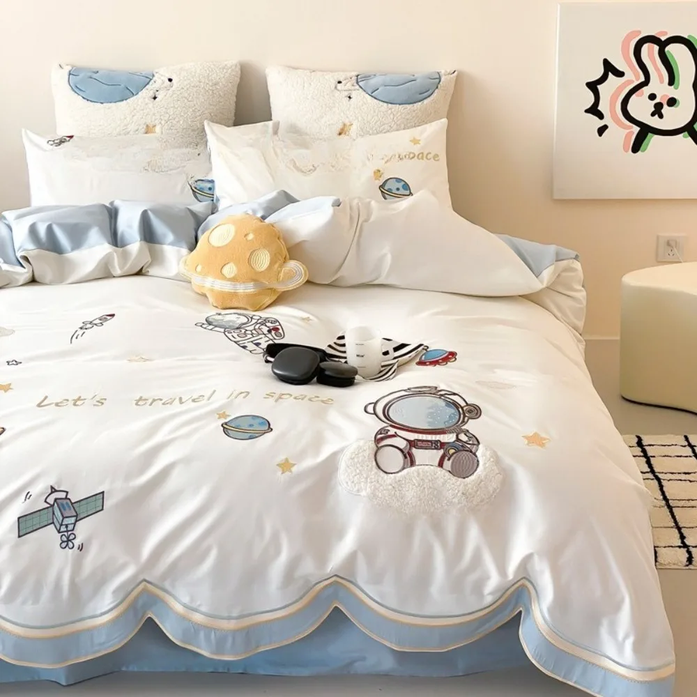 Long-staple Cotton Cartoon Boy Astronaut Four-piece Machine Washable Double Cute Quilt Cover Sheet Pillowcase Bedding Set