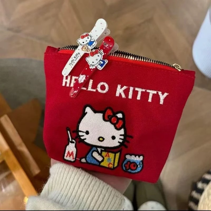 

Hello KittyStorage Bag Cute Cartoon Waterproof Makeup Toiletries Bag New Fashion Delicate Personality Trend Storage Bag Gifts