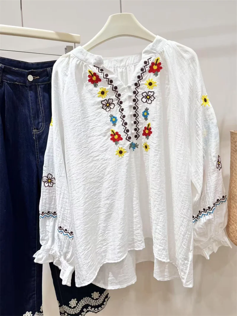 

Women's Autumn Blouse Vintage Ethnic Style Long Sleeved V-neck Loose Embroidered Cotton Linen Pullover Shirt Casual Top