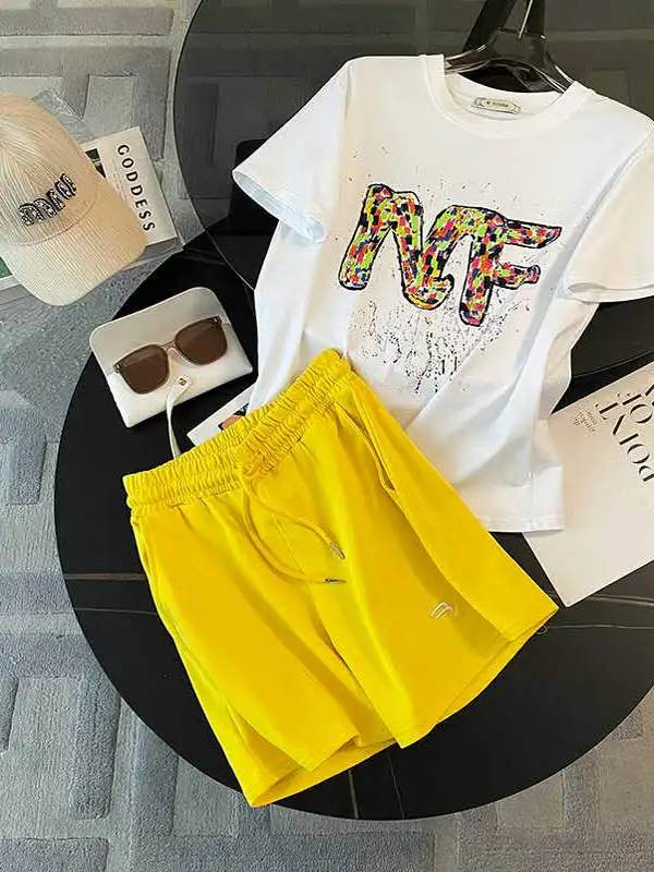 

Летний новый стильный женский комплект: модный повседневный спортивный костюм из двух предметов с коротким рукавом и шортами, круглый вырез, укороченная длина