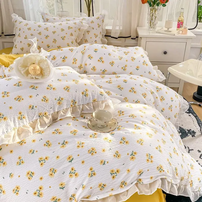 

French Golden Sunflower Floral Lace Seersucker Bedding Set Washed Cotton Four-piece Set Student Bed Sheet Three-piece Set